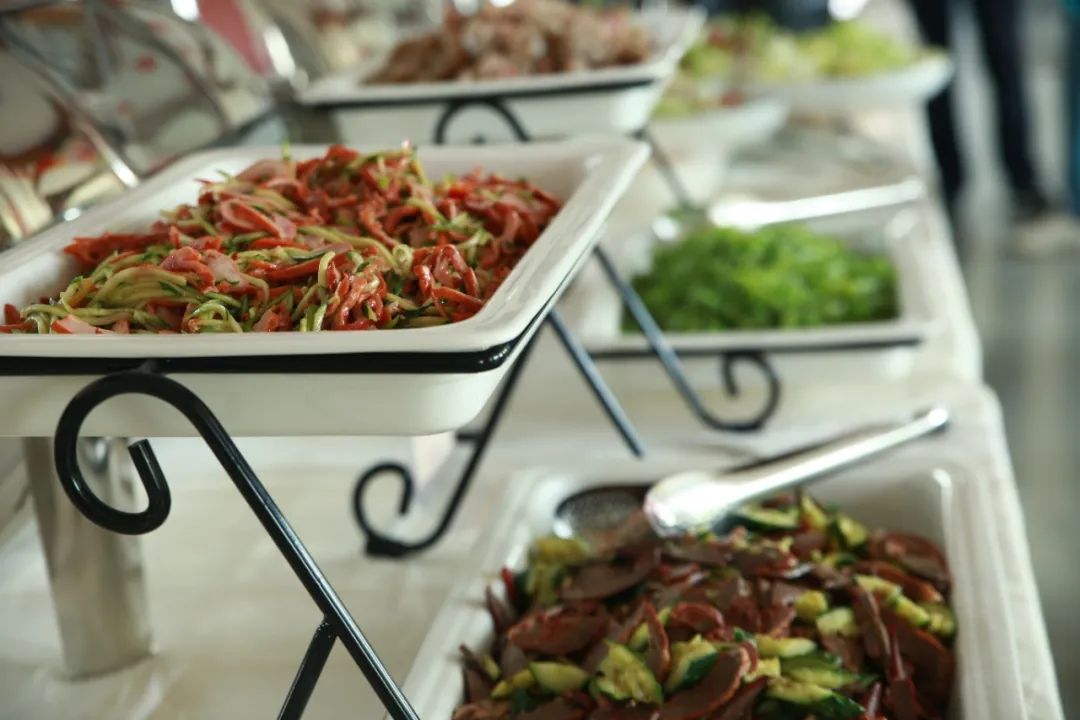 MS:网站文件:20220406115032379073.jpg;原始文件:黑猪肉自助餐 (2).jpg 黑猪肉自助餐 (2).jpg