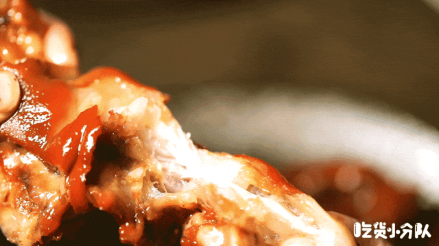 SS:网站文件：20241211171142592712.gif；原始文件：640 (2).gif